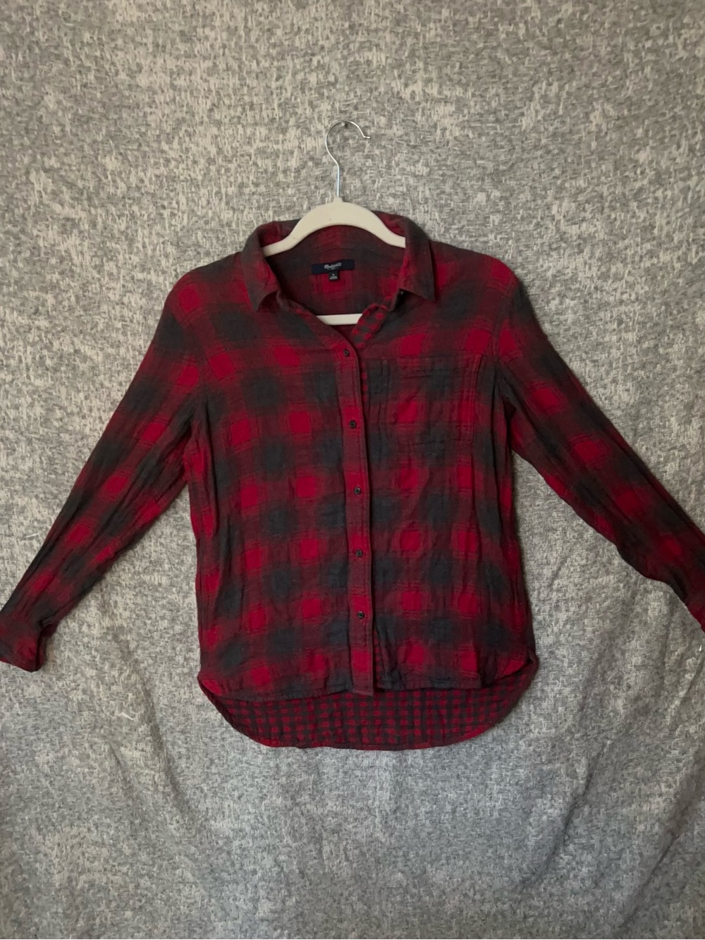 Madewell Women’s Flannel High Low Button Down with pockets. Small - Picture 2 of 11